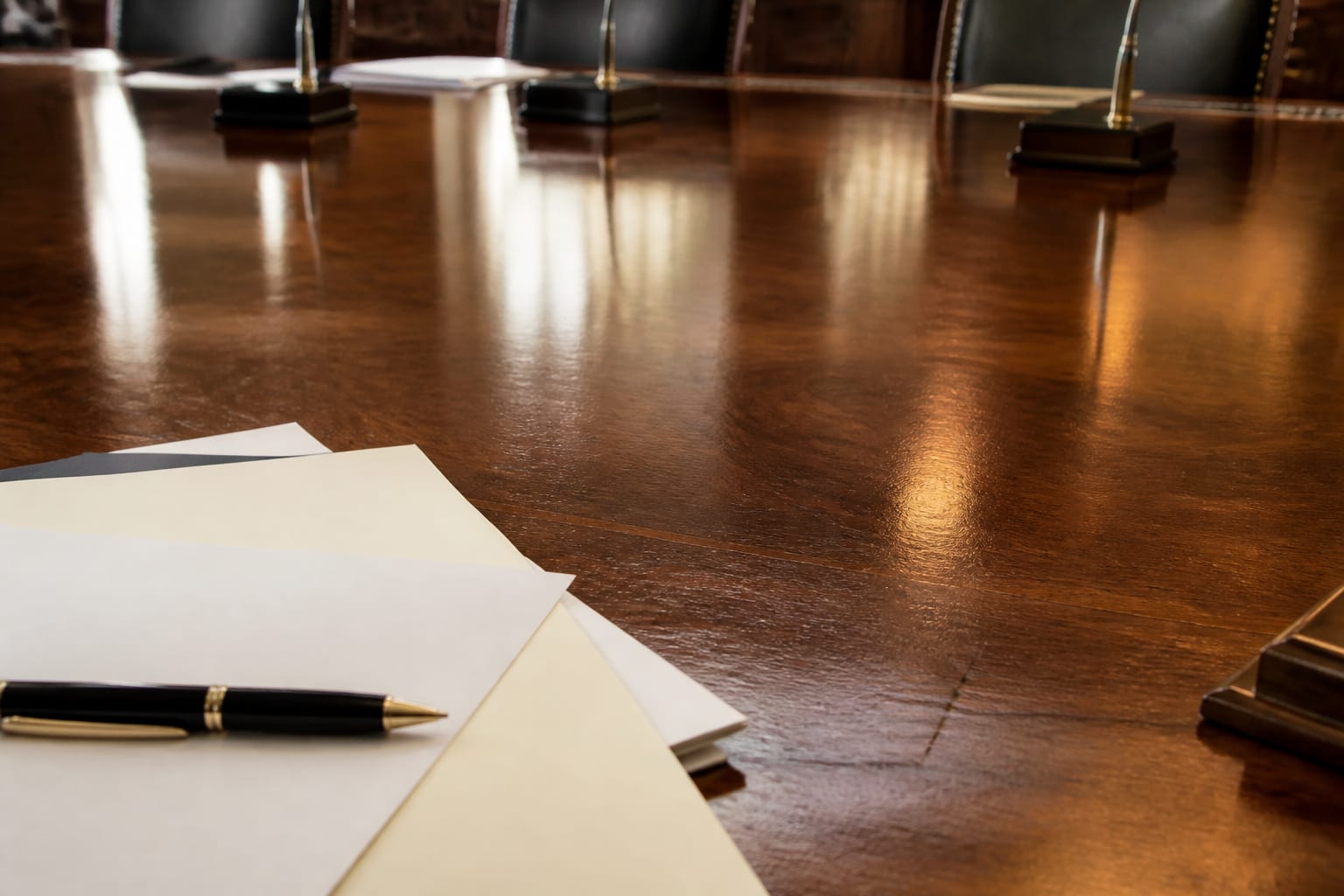 Accesul public la averile demnitarilor a fost restrâns printr-un vot comun al PSD, PNL și USR în Parlament