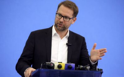 Un amendament PSD adoptat în Comisia juridică a Senatului pune în pericol mandatul primarului Dominic Fritz