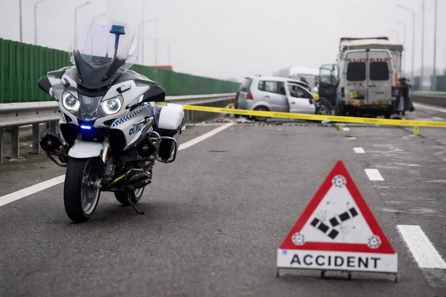 Accident și lucrări pe A2 au îngreunat circulația spre și dinspre litoral