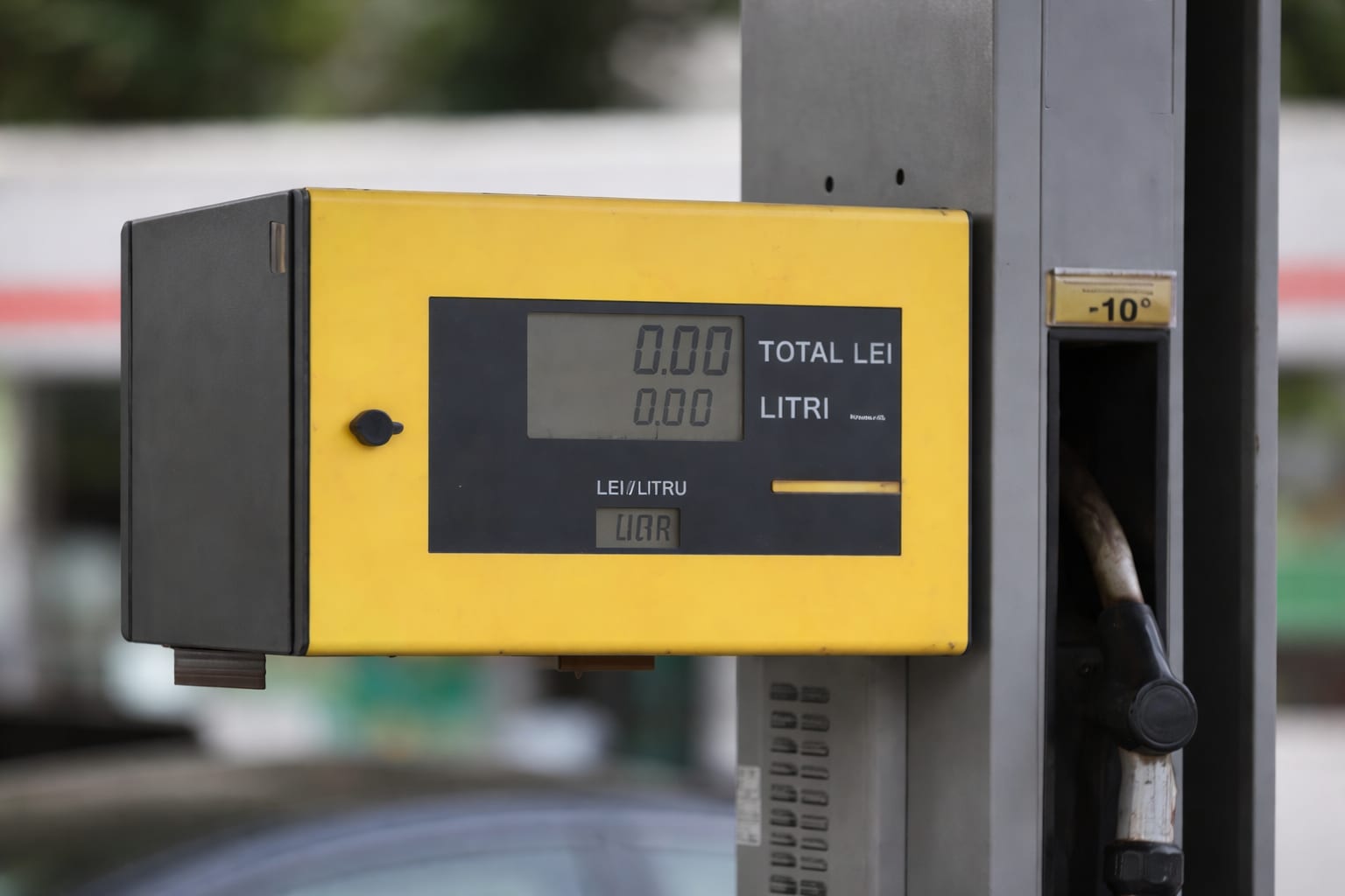 Prețul motorinei a depășit 10,5 lei litrul în București după o nouă scumpire. Care sunt tarifele în Timișoara