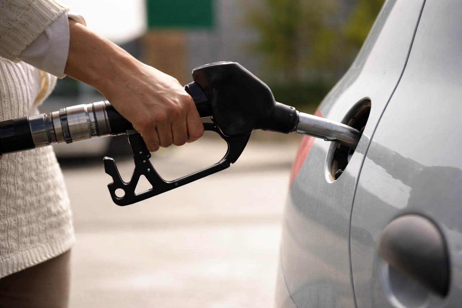 Reducerea accizei a ieftinit motorina cu 68 de bani pe litru în stațiile Petrom