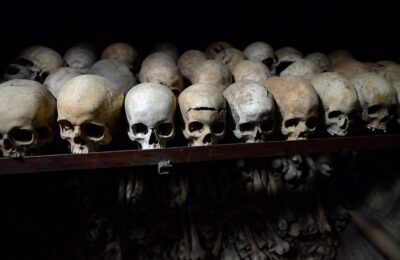 Marea Britanie arestează și inculpă un bărbat într-un caz legat de genocidul din Rwanda