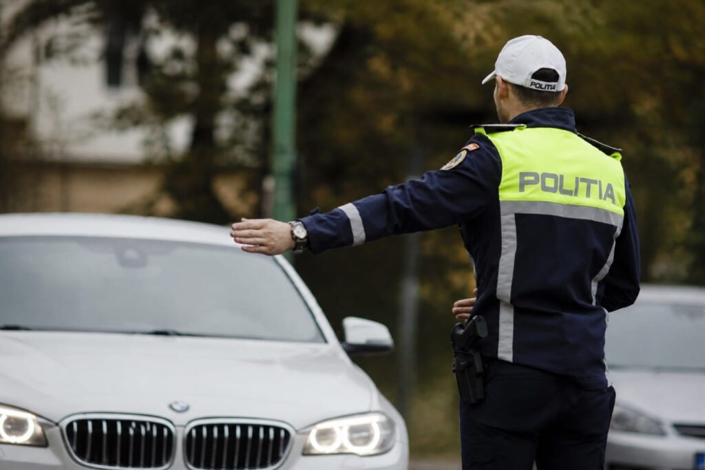 Polițiștii au verificat 211 autovehicule la Lugoj și au aplicat 90 de sancțiuni