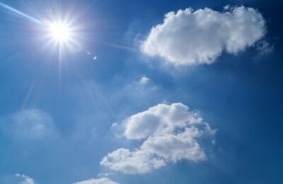 Banatul revine la temperaturi de vară, cu maxime de până la 26 de grade