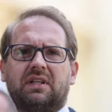 Primar cu ochelari