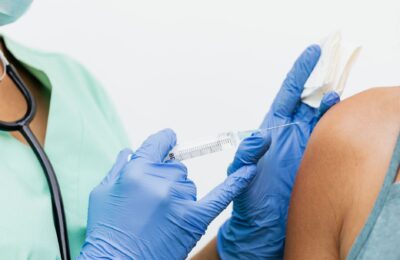 Vaccinul antigripal este compensat cu 100% sau 50% în Timiș. Cine beneficiază din 1 octombrie 2026